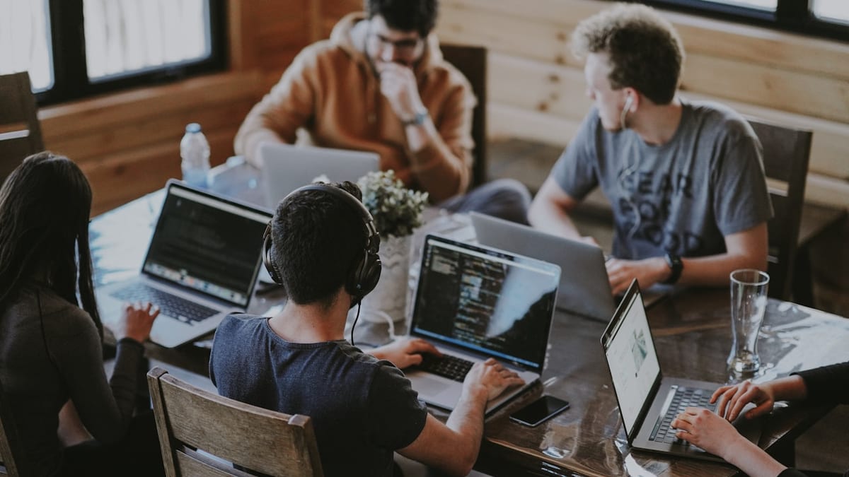 Guides & Business article